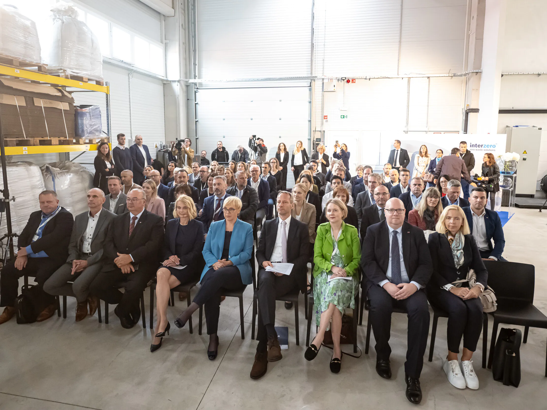 Wysocy rangą goście ze świata biznesu i polityki zebrali się w Lenart w Słowenii, aby omówić rolę innowacji w gospodarce o obiegu zamkniętym.